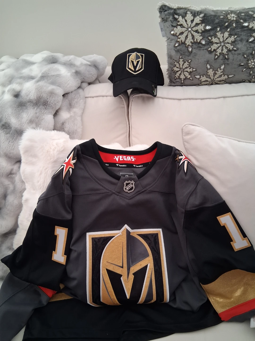 Vegas Golden Knights Jersey and Cap Set - photo 3