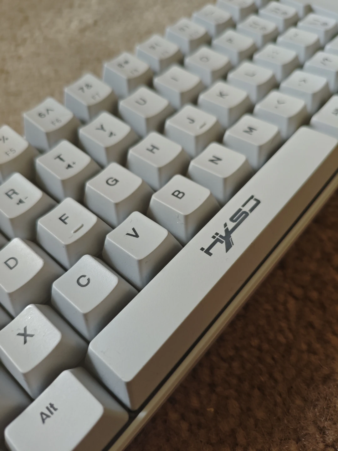HXSJ white wired rbg gaming keyboard - photo 2