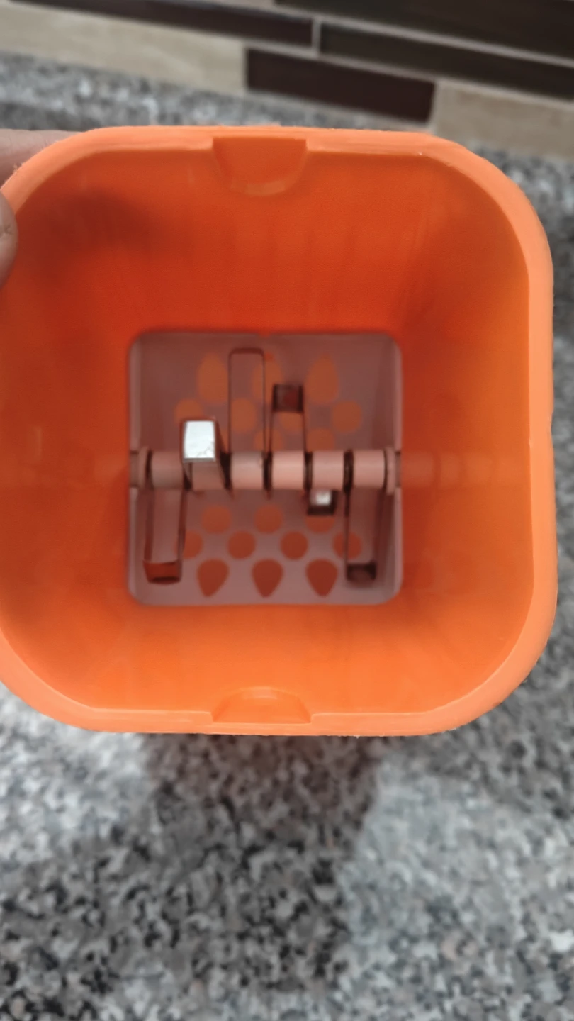 Orange Manual Food Grinder/Shredder - photo 3