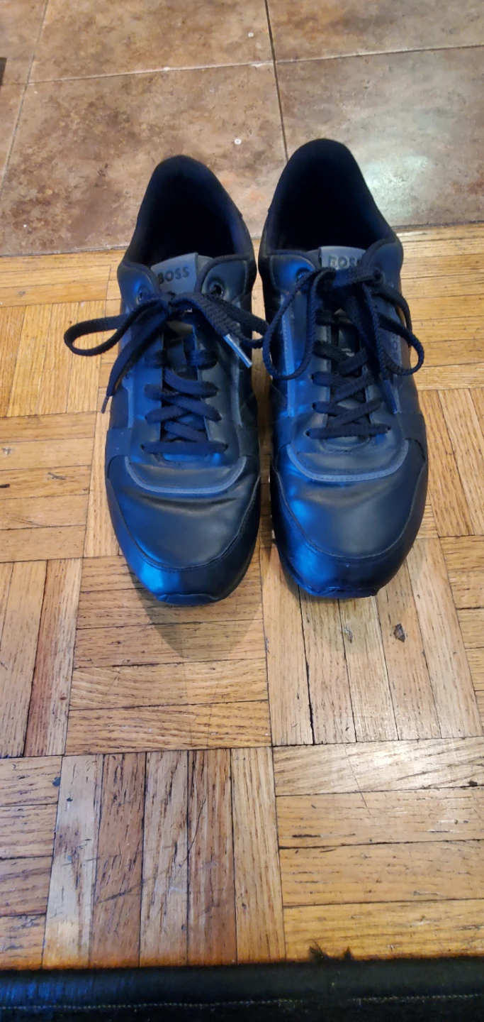 Men's/ Boys Skechers Boss Shoes Size 42