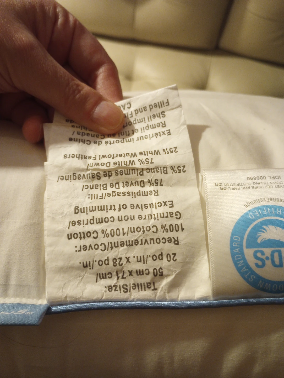 Simmons Down and Feather Pillow - photo 3