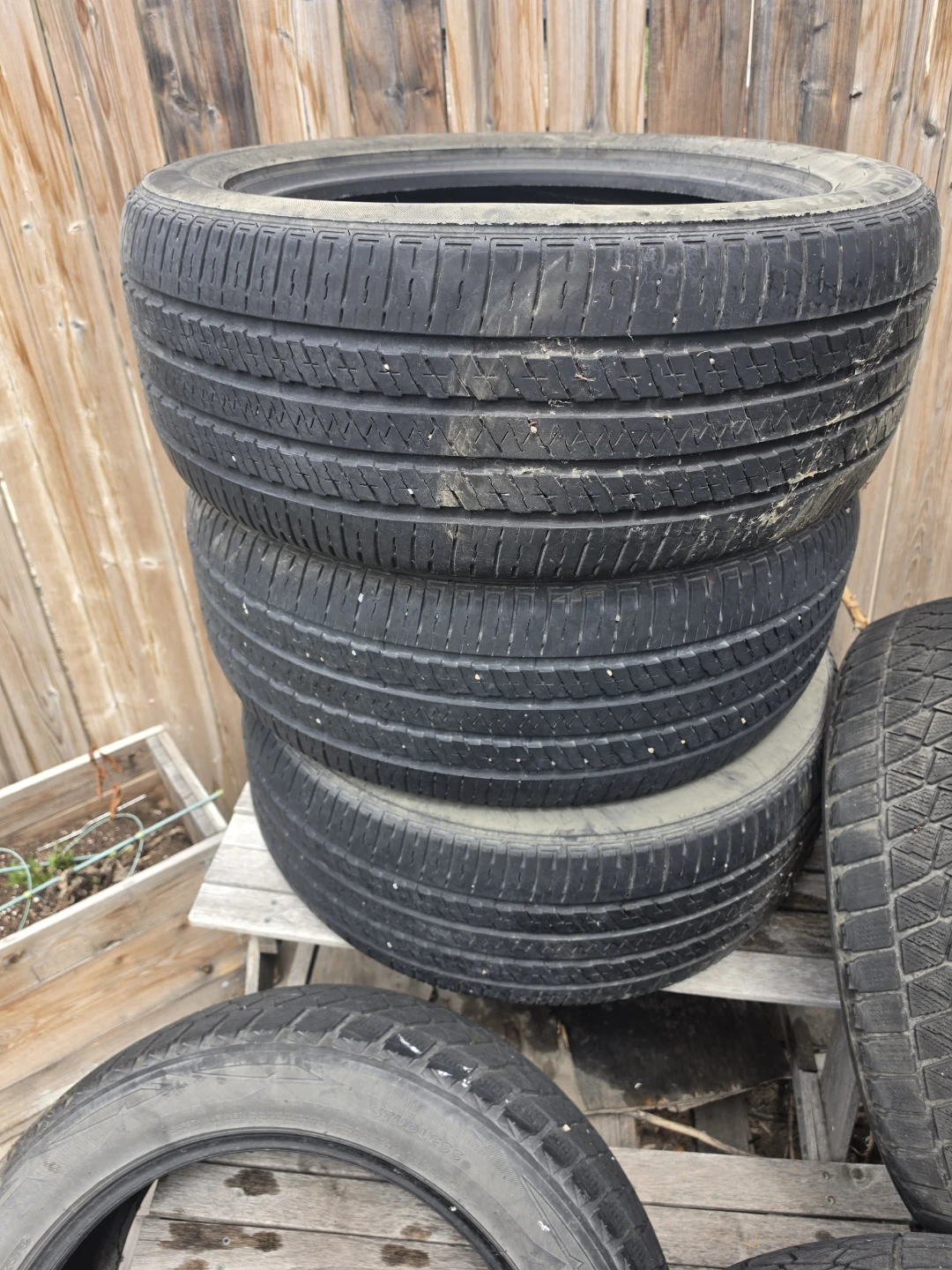 Set of 4 Tires P255/50R20 - photo 3