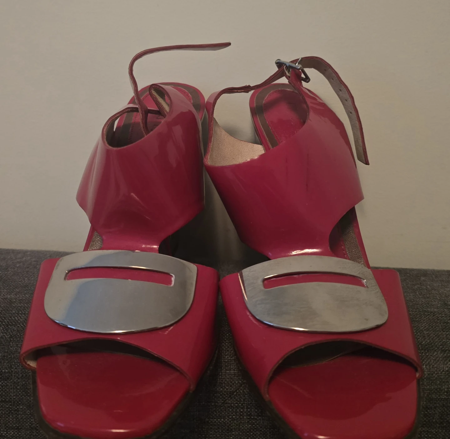 Marni Red Patent Leather Heels with Silver Buckle - photo 4