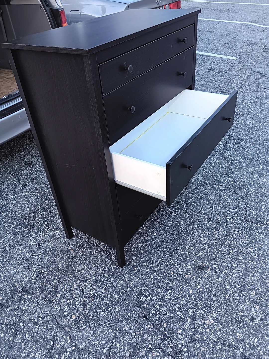Dresser Ikea delivery available - photo 3