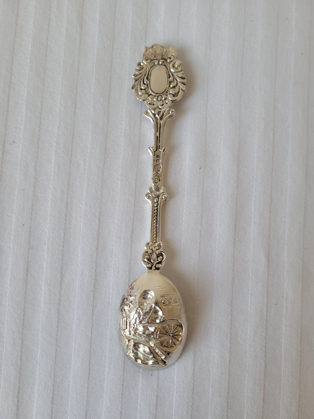 Decorative Souvenir Spoon - photo 2