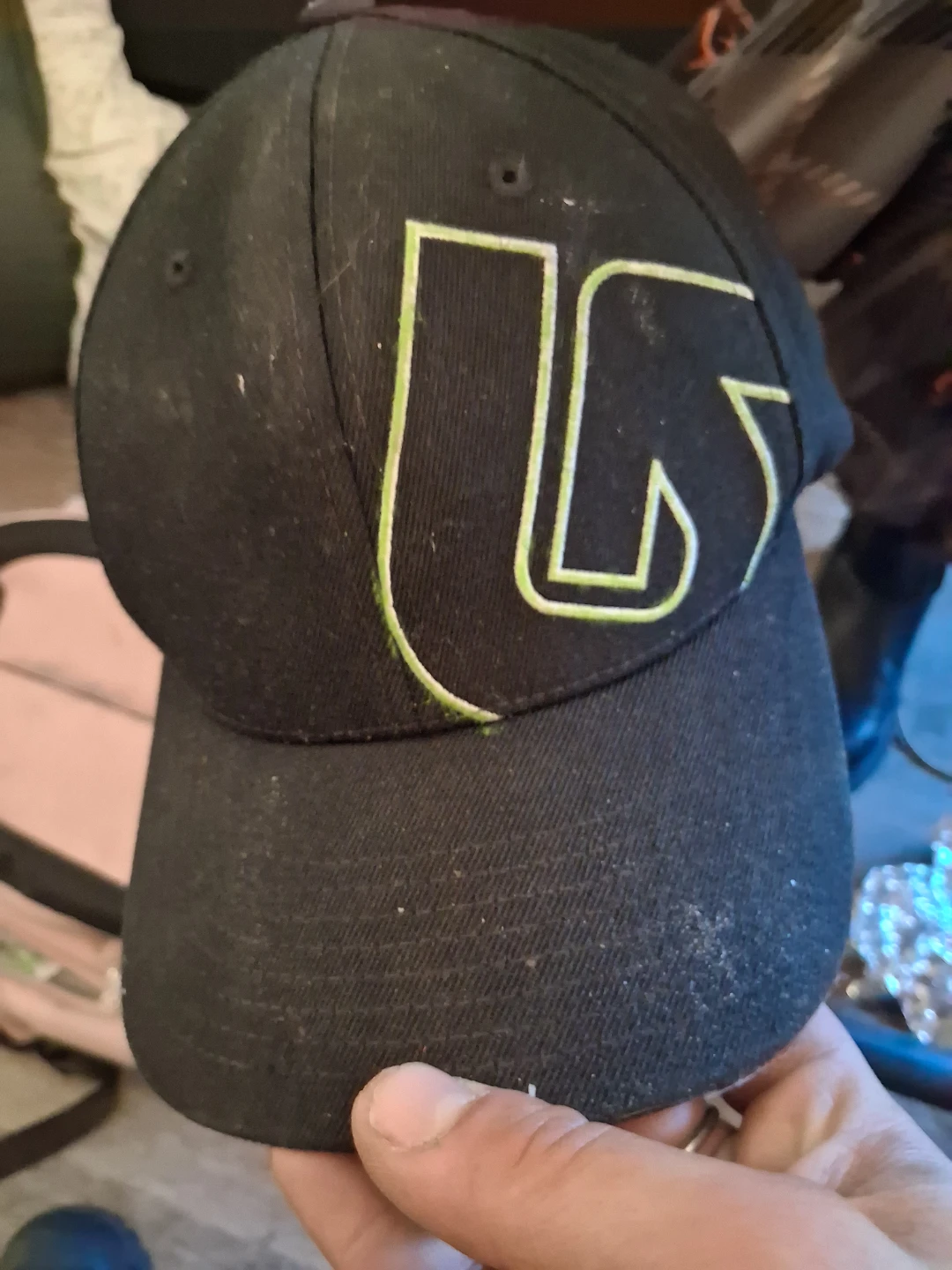 Burton Hat Black