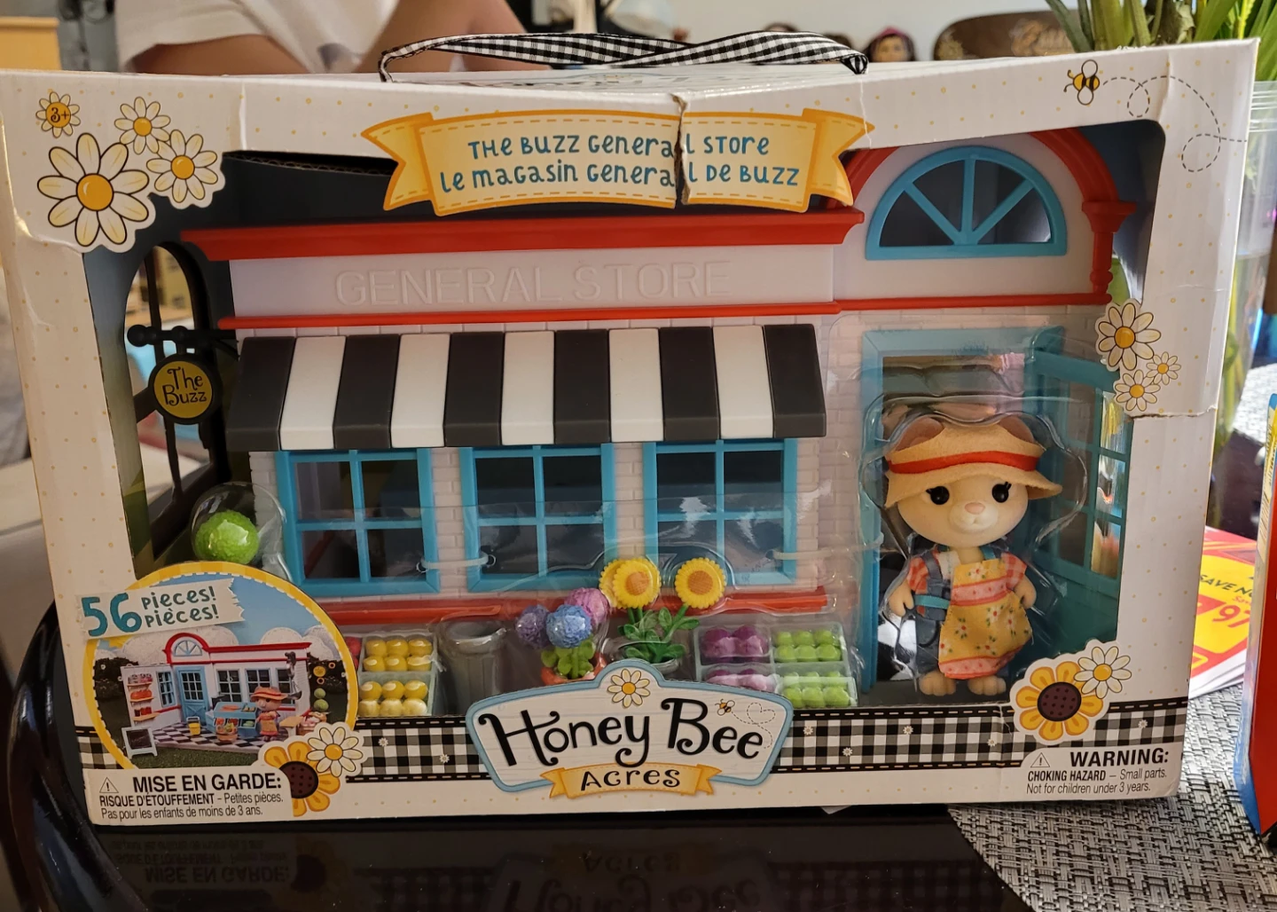 New playset,  Honey Bee