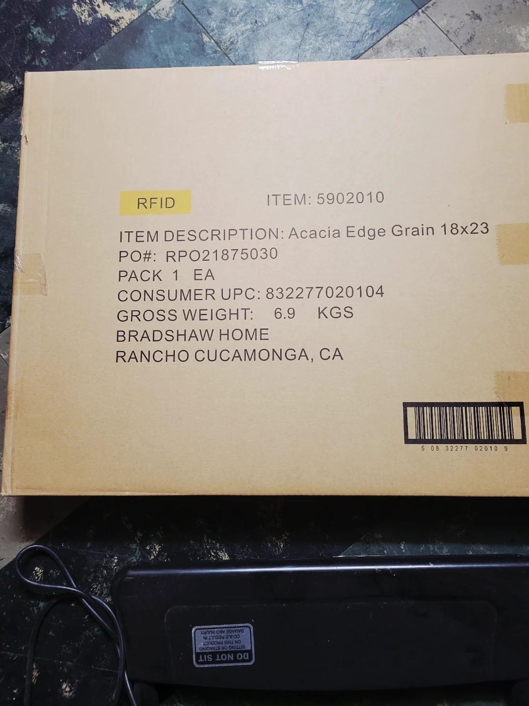 Bradshaw Home Acacia Edge Grain 18x23