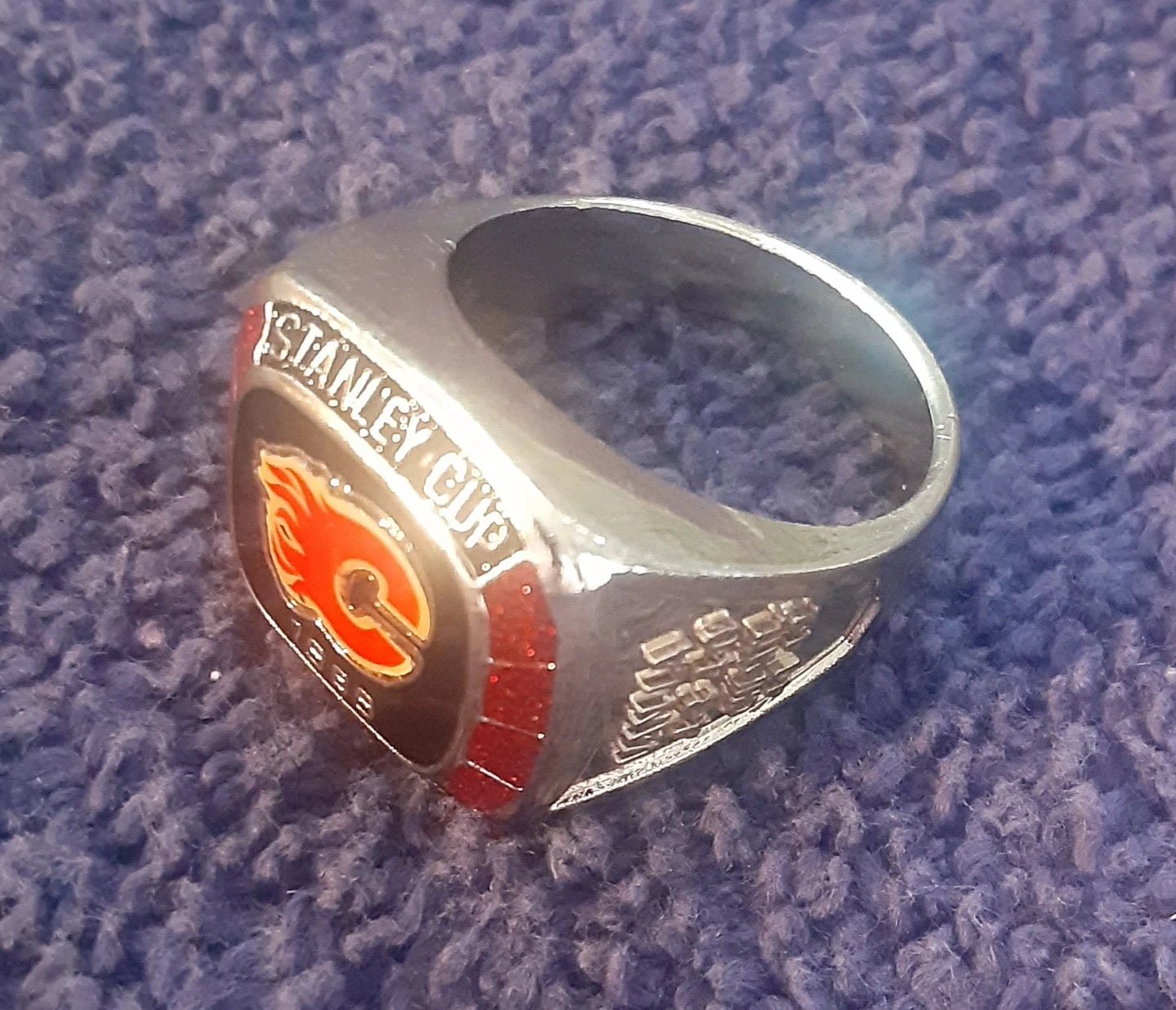 Calgary Flames Stanley Cup Champions 1989 Replica Ring - photo 3
