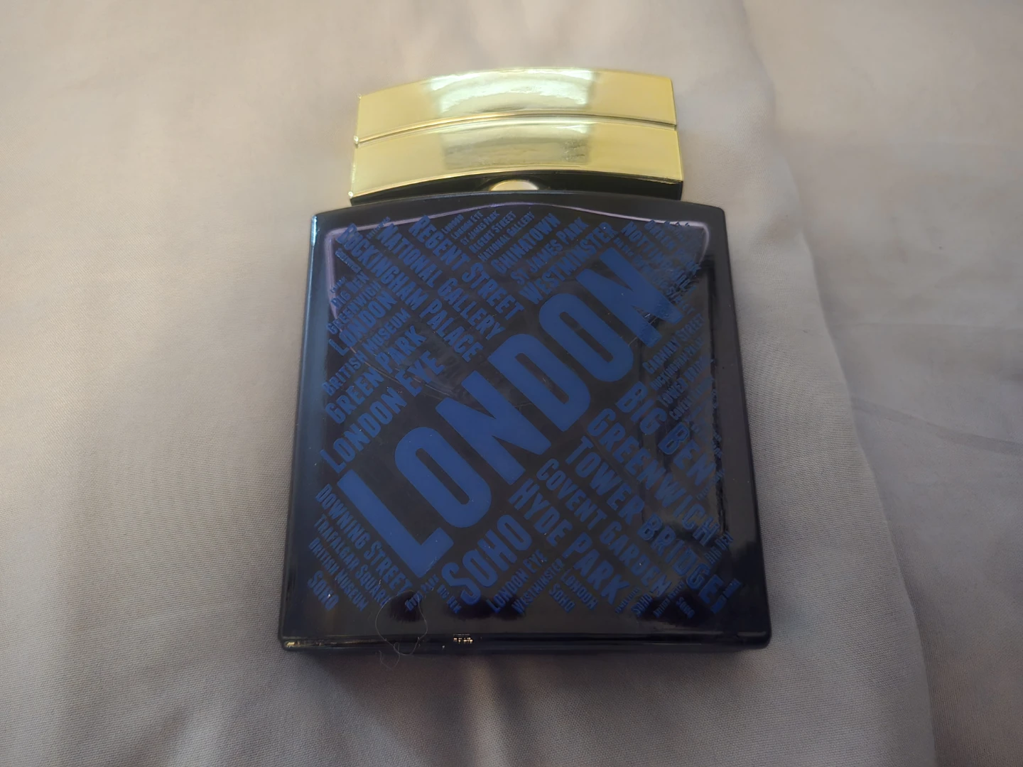 ENGLISH LAUNDRY LONDON!!! BRAND NEW BOTTLE!!!