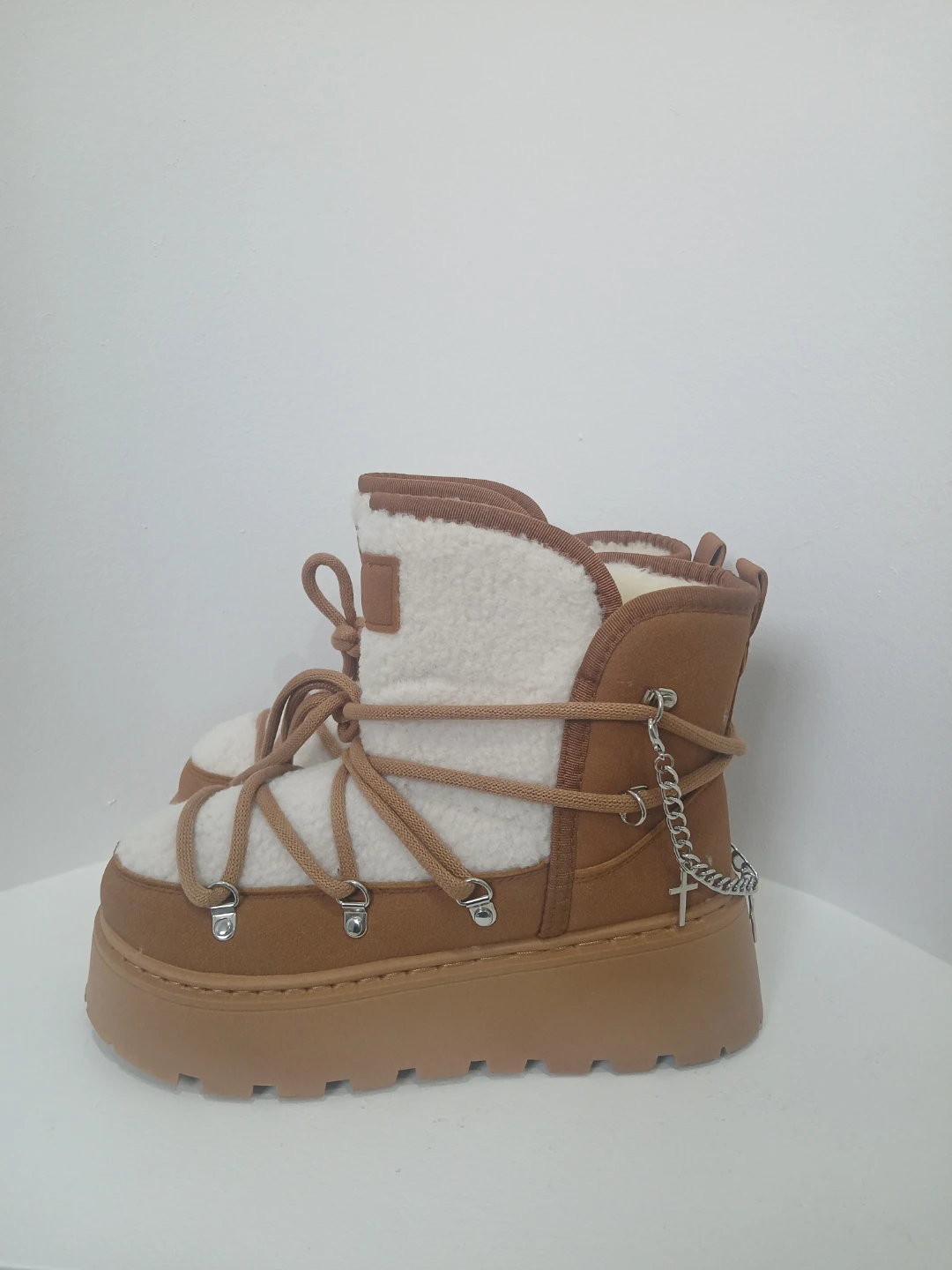 Women's Brown Sherpa Lined Platform Boots with Chain Accent - photo 2