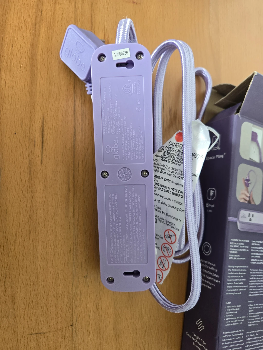 Globe Electric Designer Power Strip with USB-A and USB-C Ports - photo 3