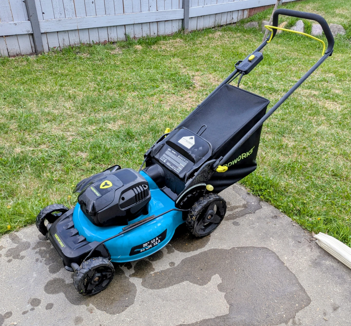 Yardworks 12 Amp 20-Inch Push Mower 3 in 1