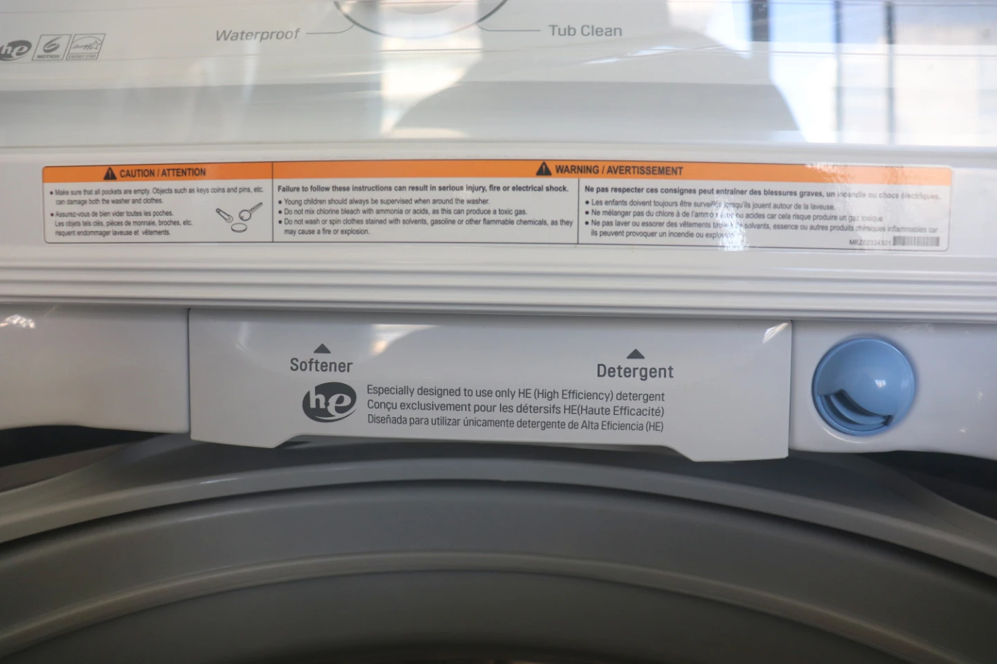 NEW LG 5.8 cu. ft. Mega Capacity Top Load Washer - photo 5
