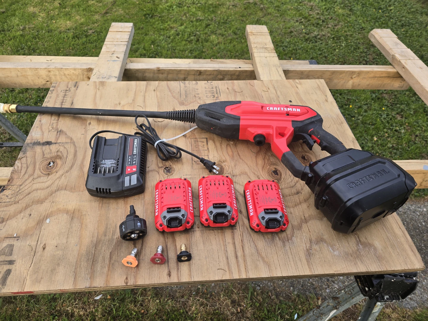 Craftsman Pressure Washer with 3 Batteries and Charger