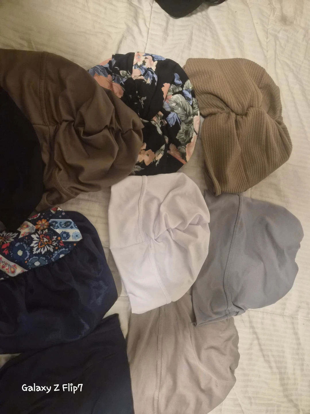 Lot of 8 Headscarves/bonnets - photo 2