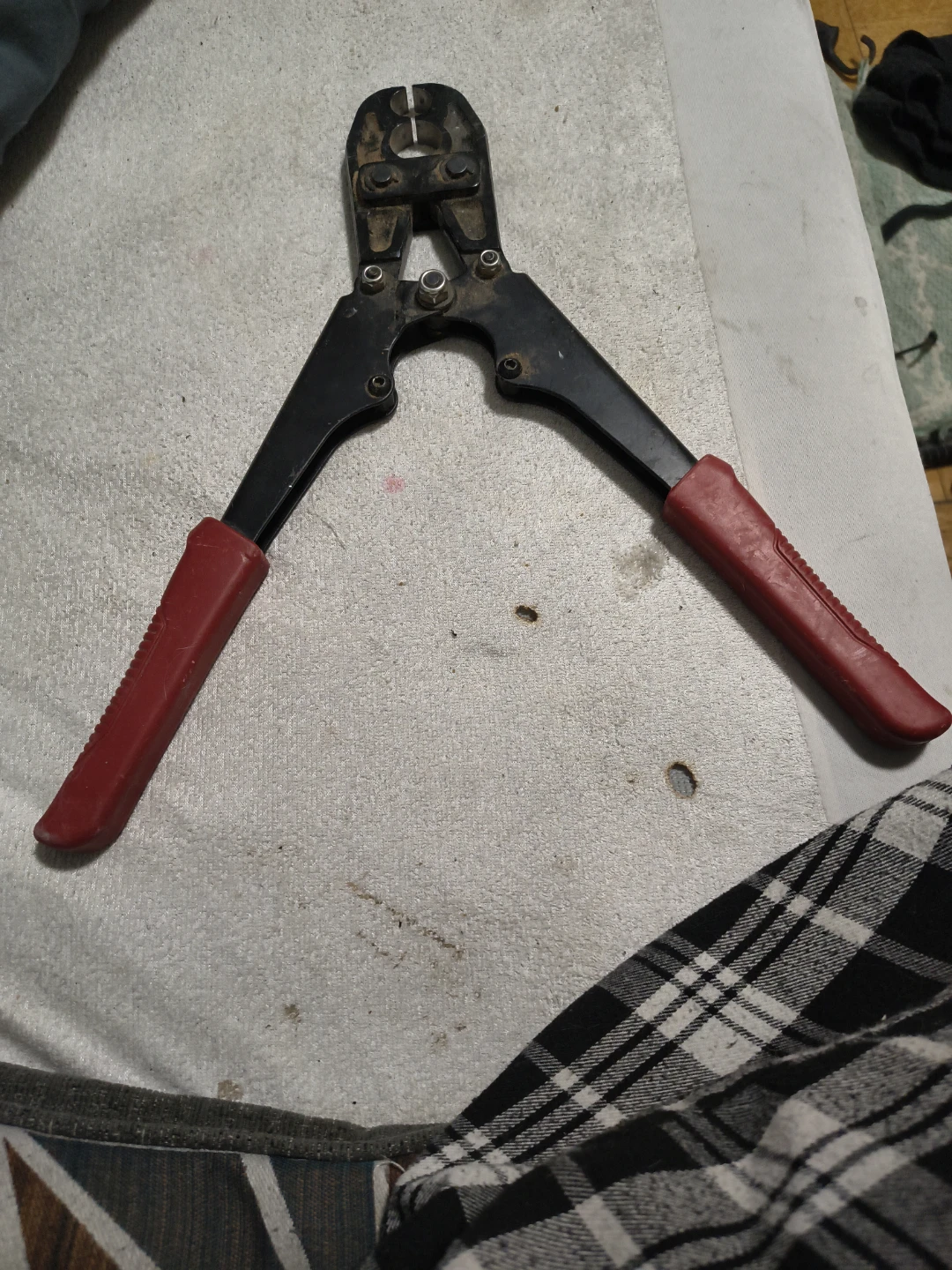 Crimping Tool with Red Handles - photo 3