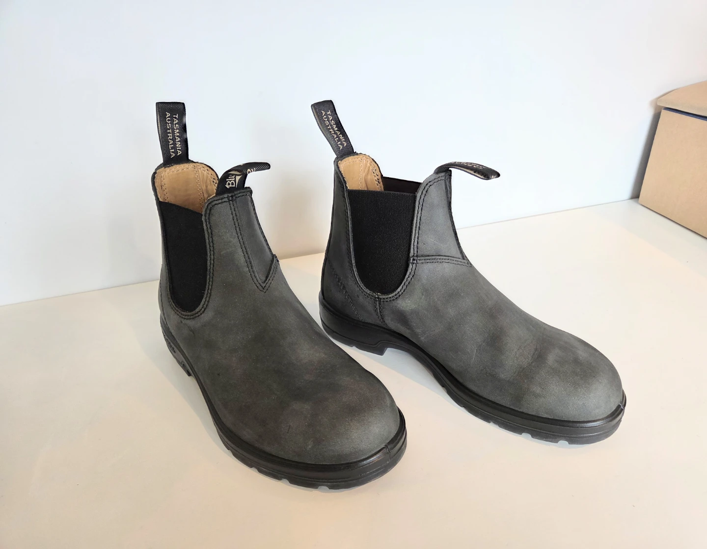 Blundstone Rustic Black 587 Boots, Size 6.5 US Men's - photo 2