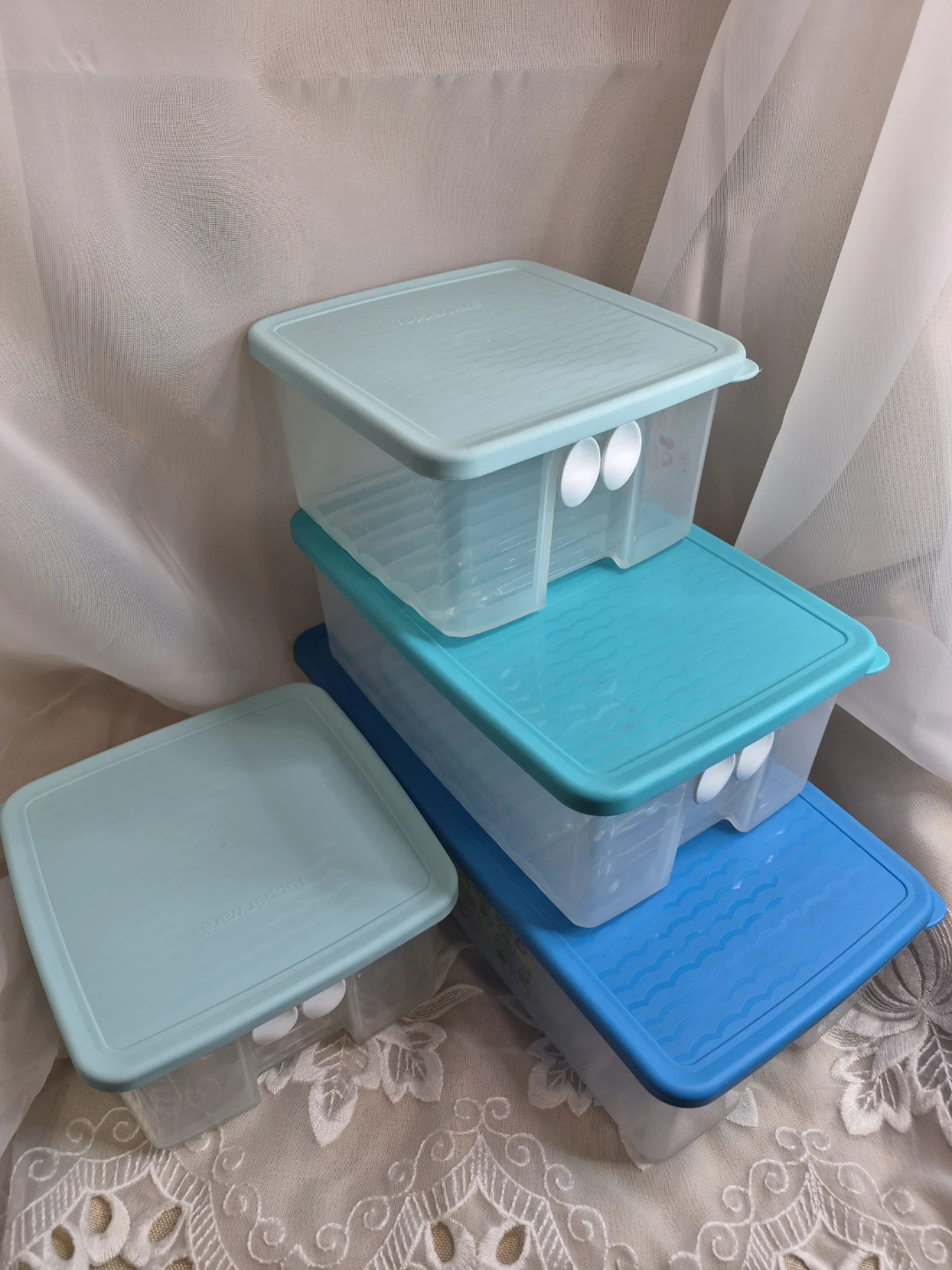 Set of 4 Tupperware FridgeSmart with Vents Containers - 8 pc Set - photo 5