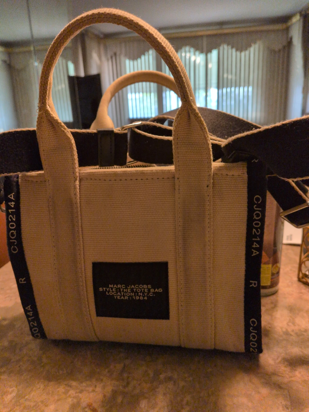 Marc Jacobs The Tote Bag Canvas