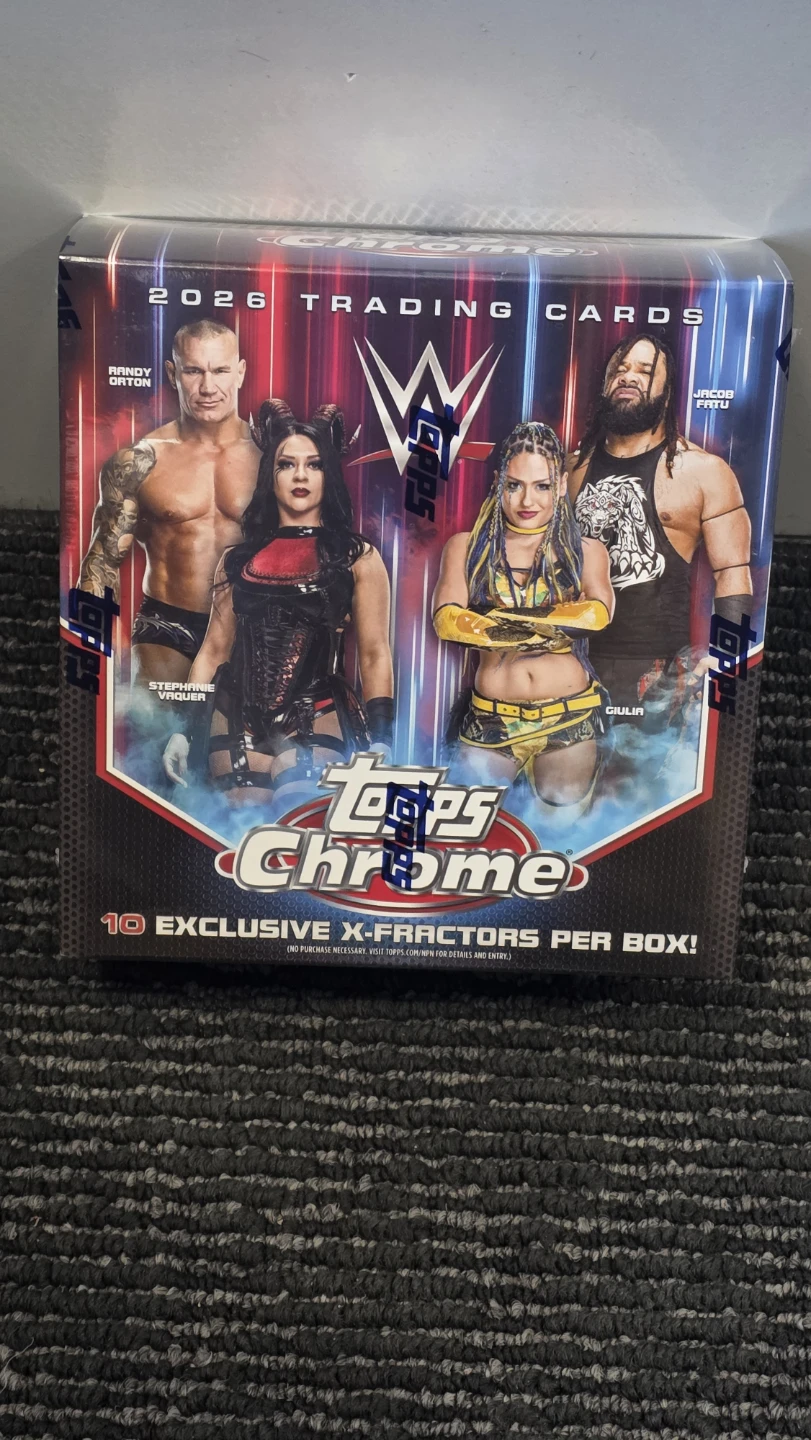 2026 Topps Chrome WWE Trading Card Box
