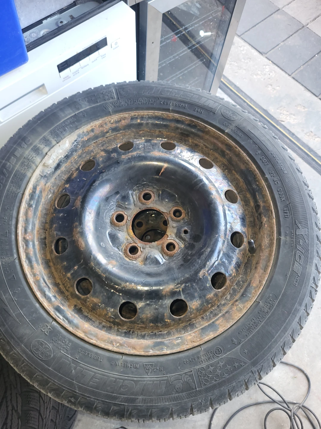 Michelin Winter Tire with Rim 205/55R16 - photo 2