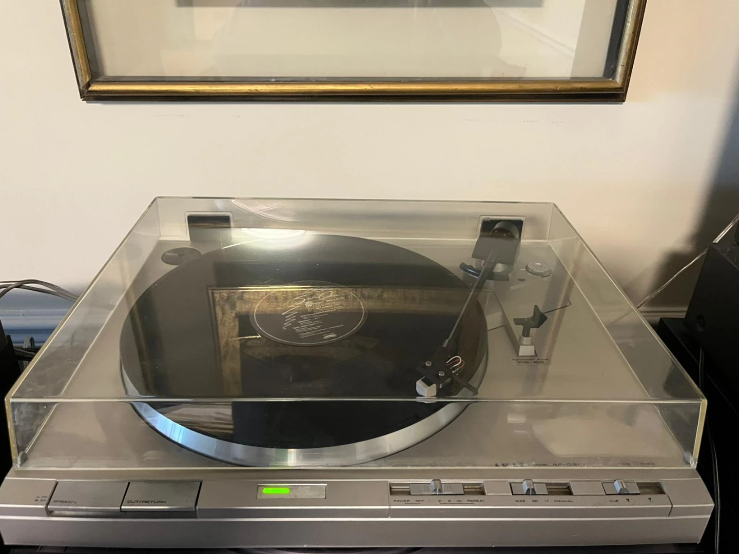 AKAI AP-Q310 Quartz Full Auto Turntable - photo 3