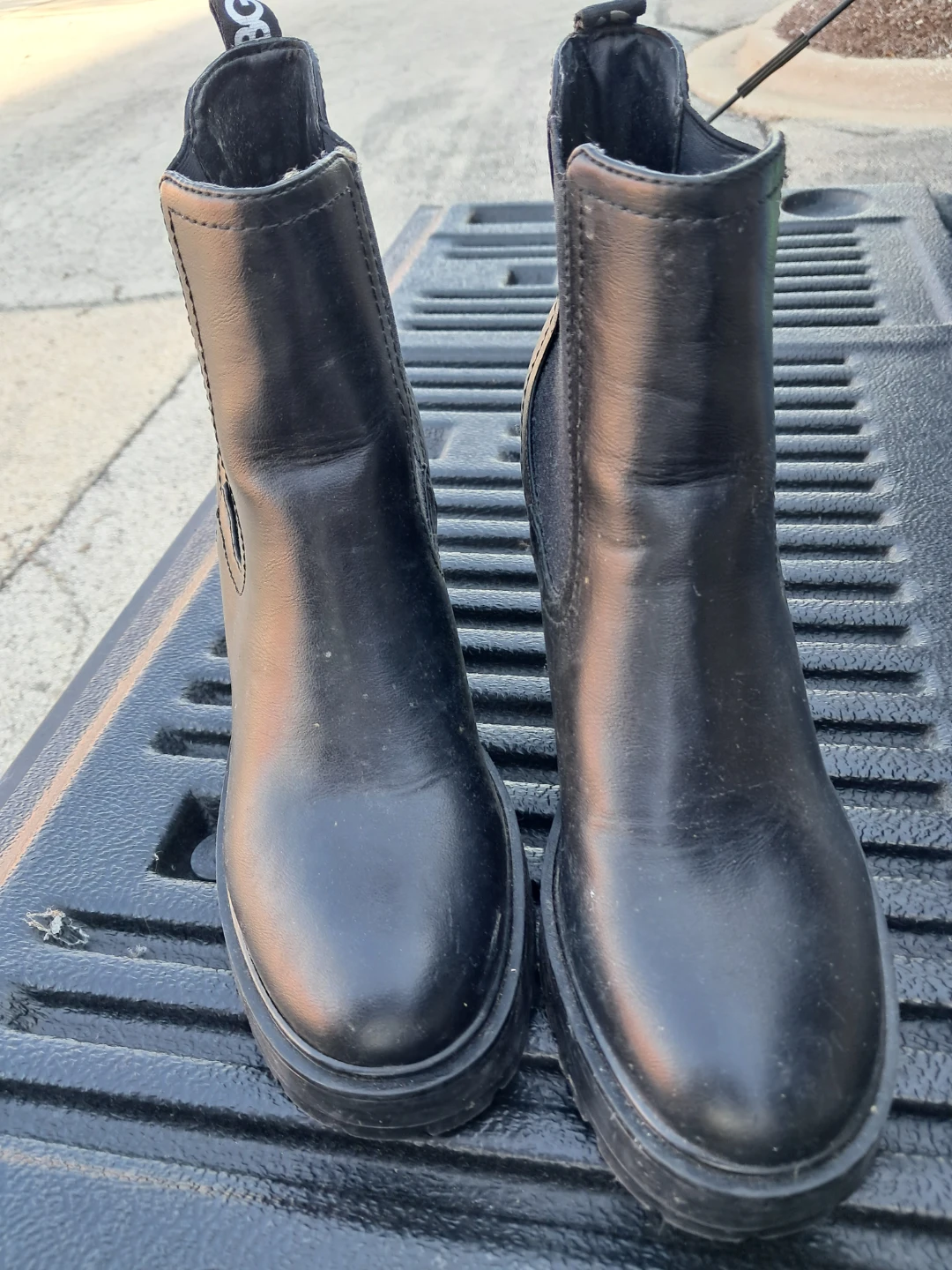 Black Chelsea Boots with Chunky Heel - photo 3