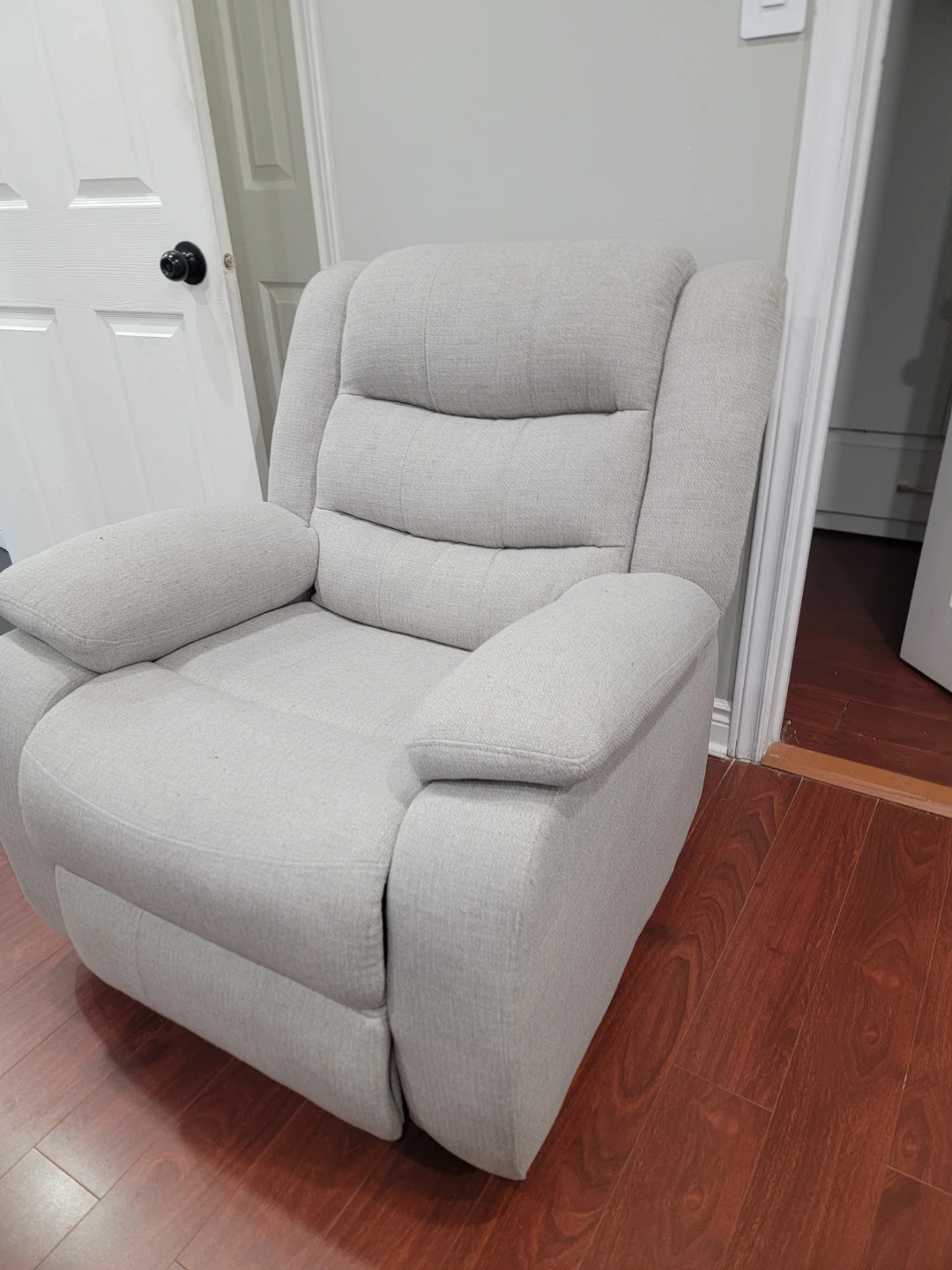 Light Grey Recliner Chair - photo 2