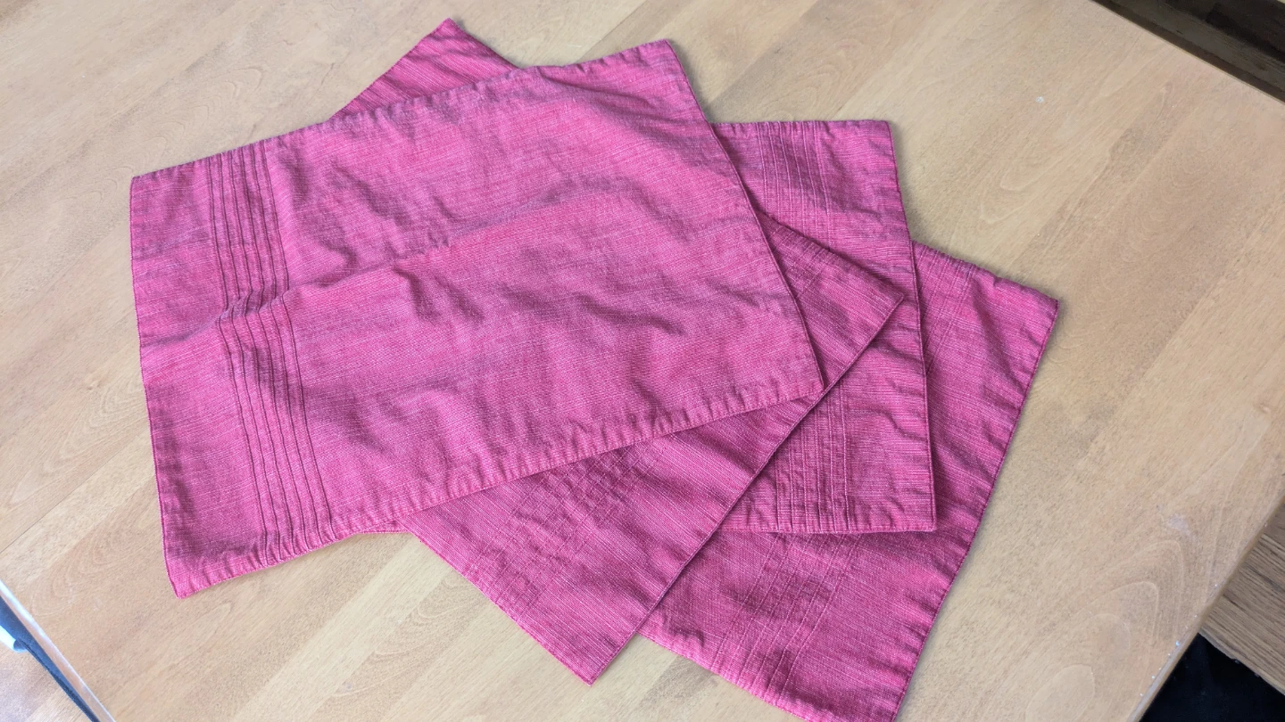 Set of 4 Red Cloth Placemats
