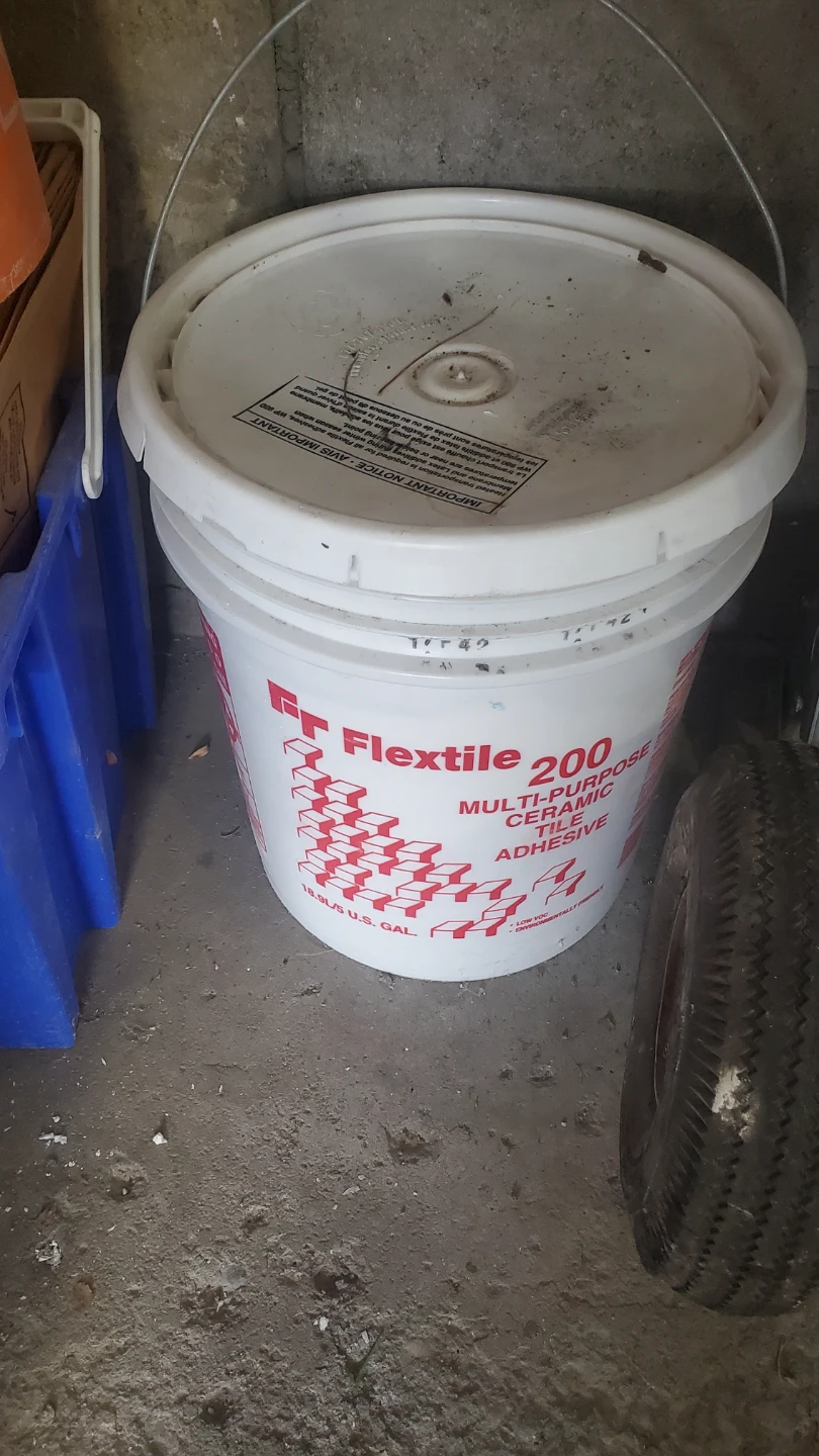 Flextile 200 Multi-Purpose Ceramic Tile Adhesive 5 US Gal