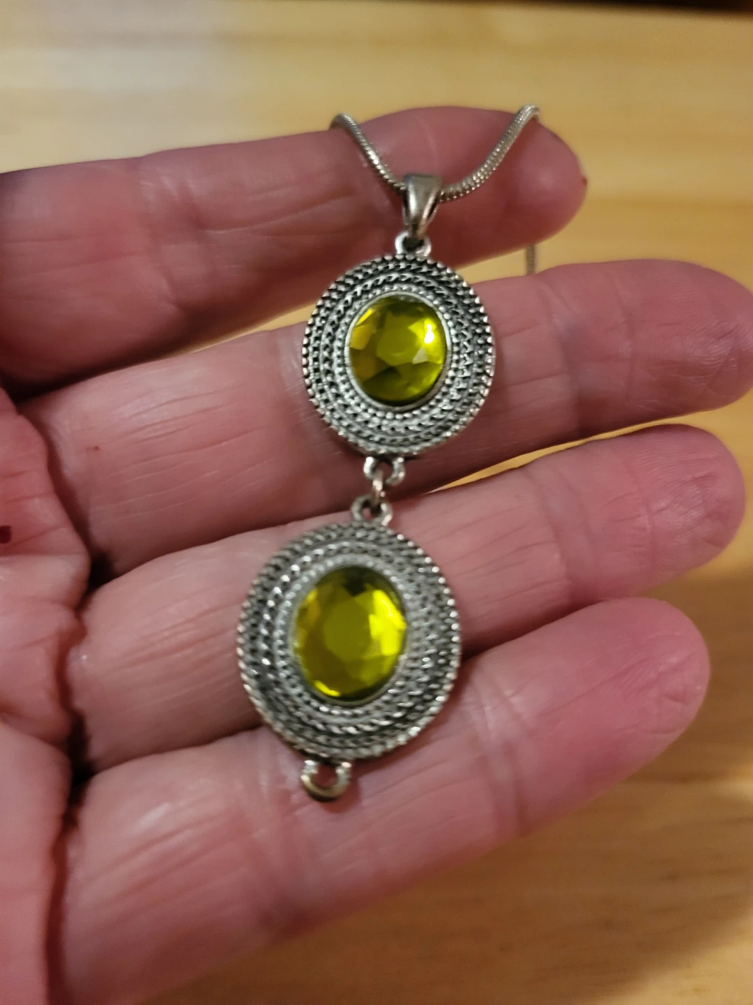Silver-tone Necklace with Green Stones - photo 2