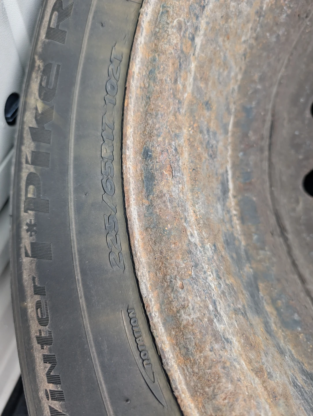 Hankook Winter Pike RS W452 Winter Tire and Rim - 225/65R17 - photo 2