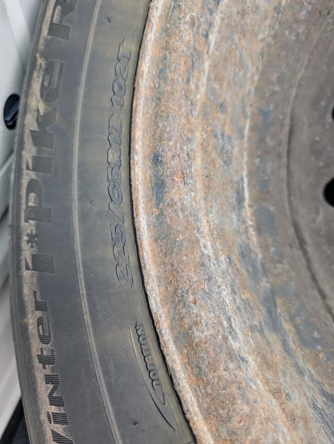 Hankook Winter Pike RS W452 Winter Tire and Rim - 225/65R17 - photo 3