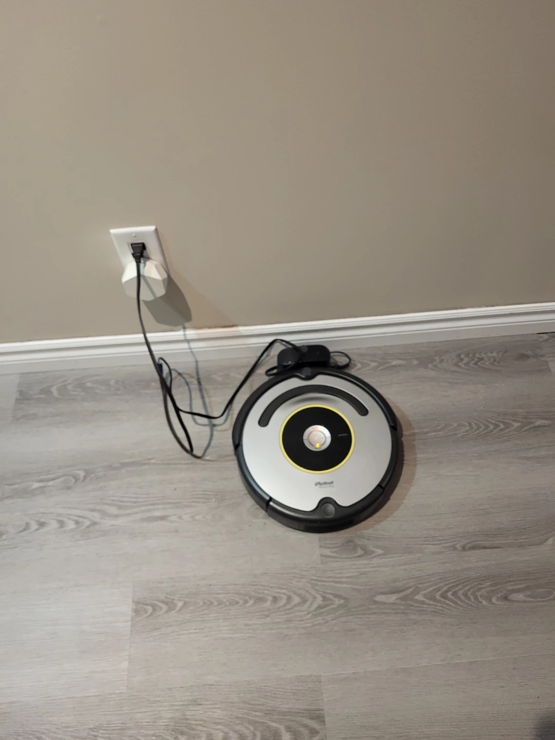 iRobot Roomba Robot Vacuum Tool- New Battery