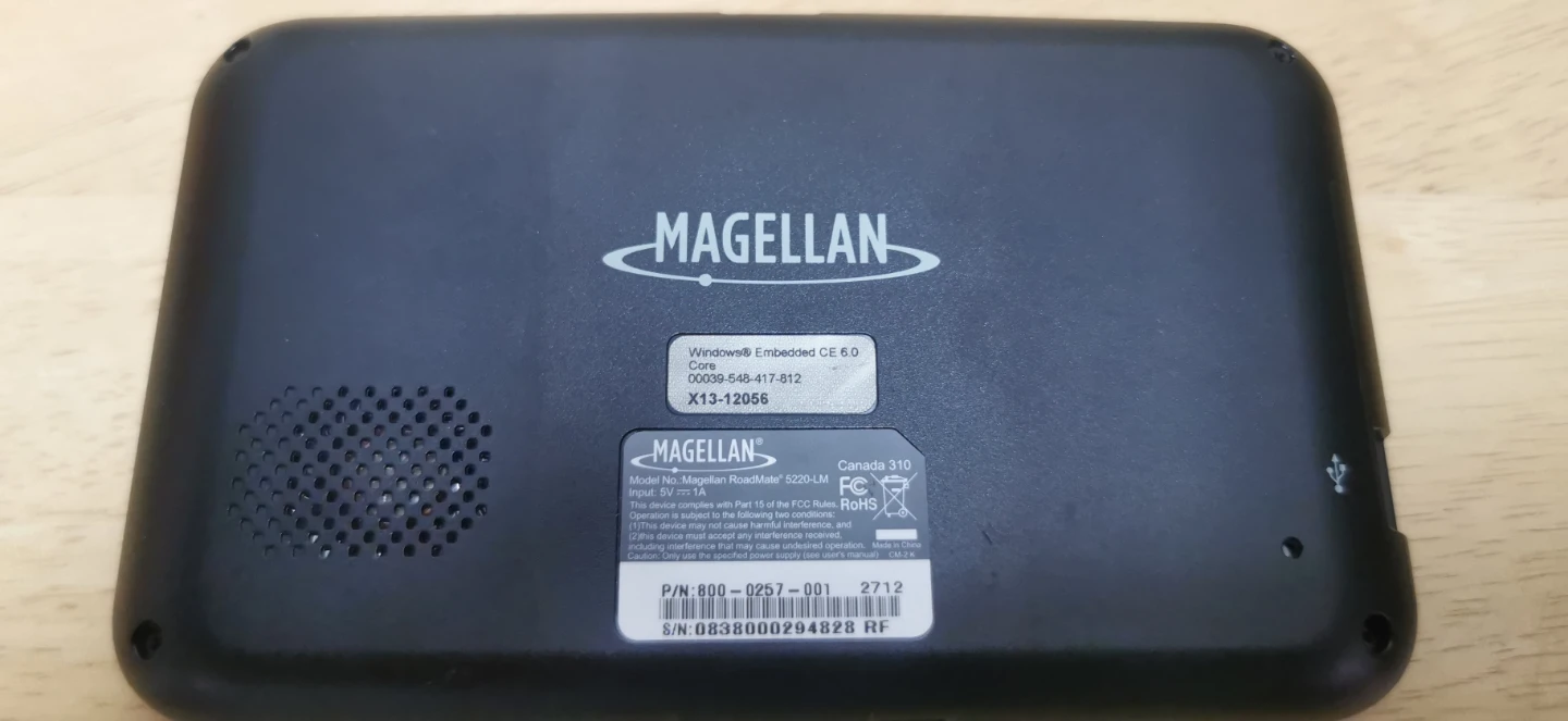 Magellan GPS Navigator with Car Charger - photo 4