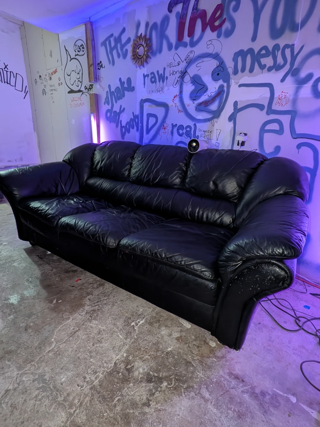 3 seater Black Leather Sofa