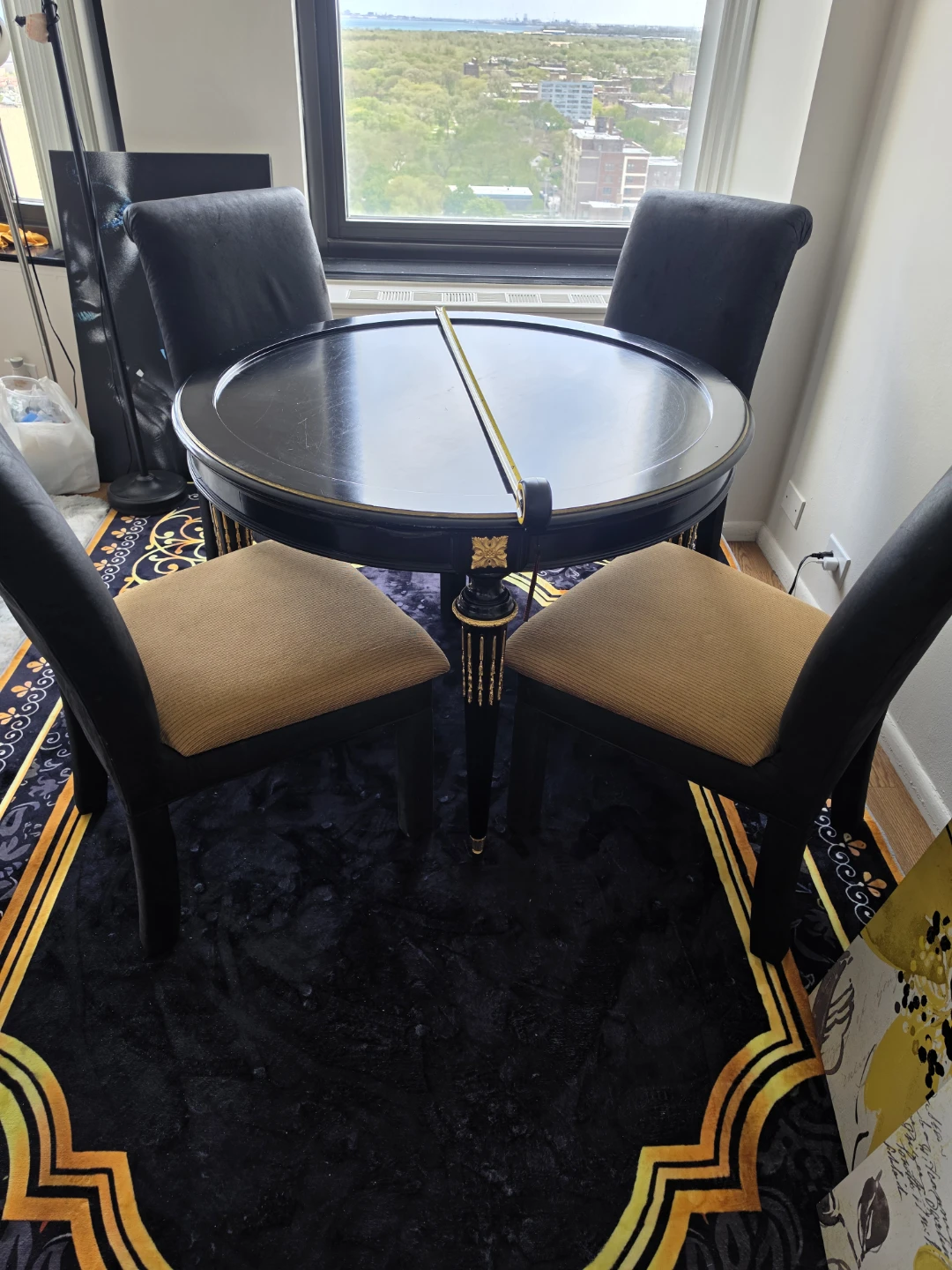 Black Round Dining Table with 4 Chairs