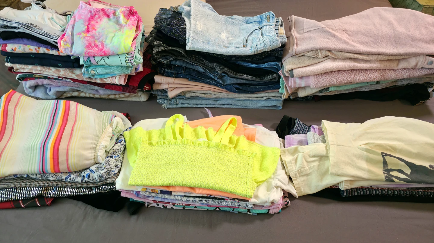 Bundle of girls clothes (51 items- all seasons)  Size 9 -10 y.o.