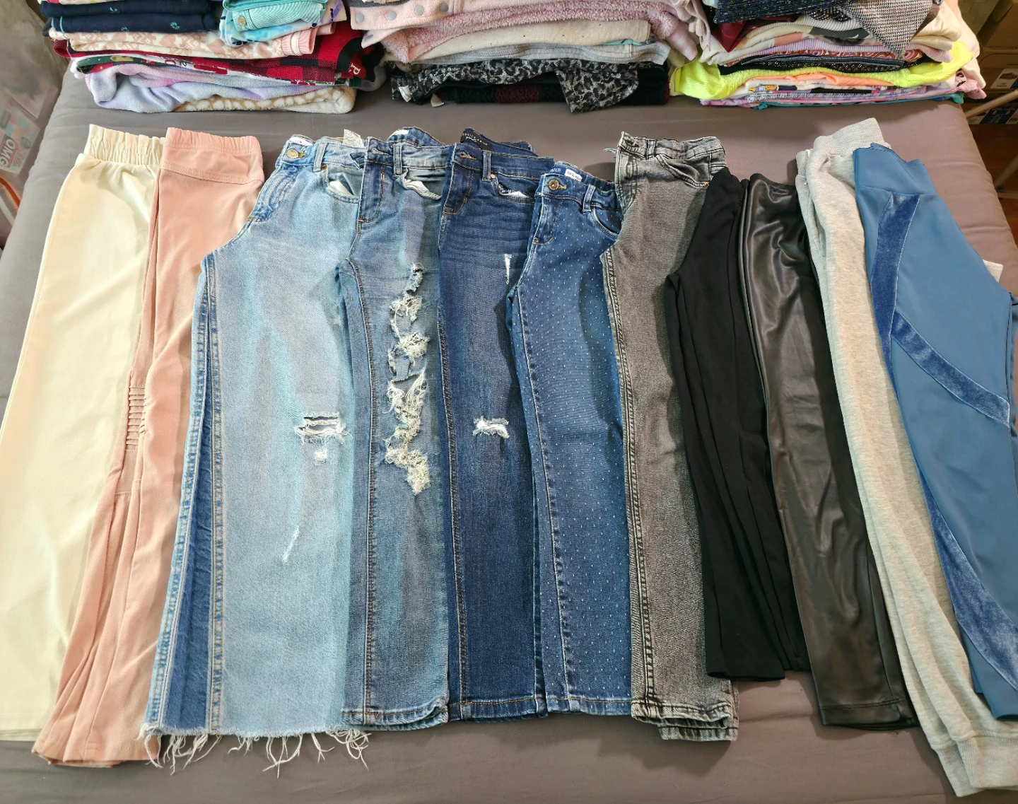 Bundle of girls clothes (51 items- all seasons)  Size 9 -10 y.o. - photo 2
