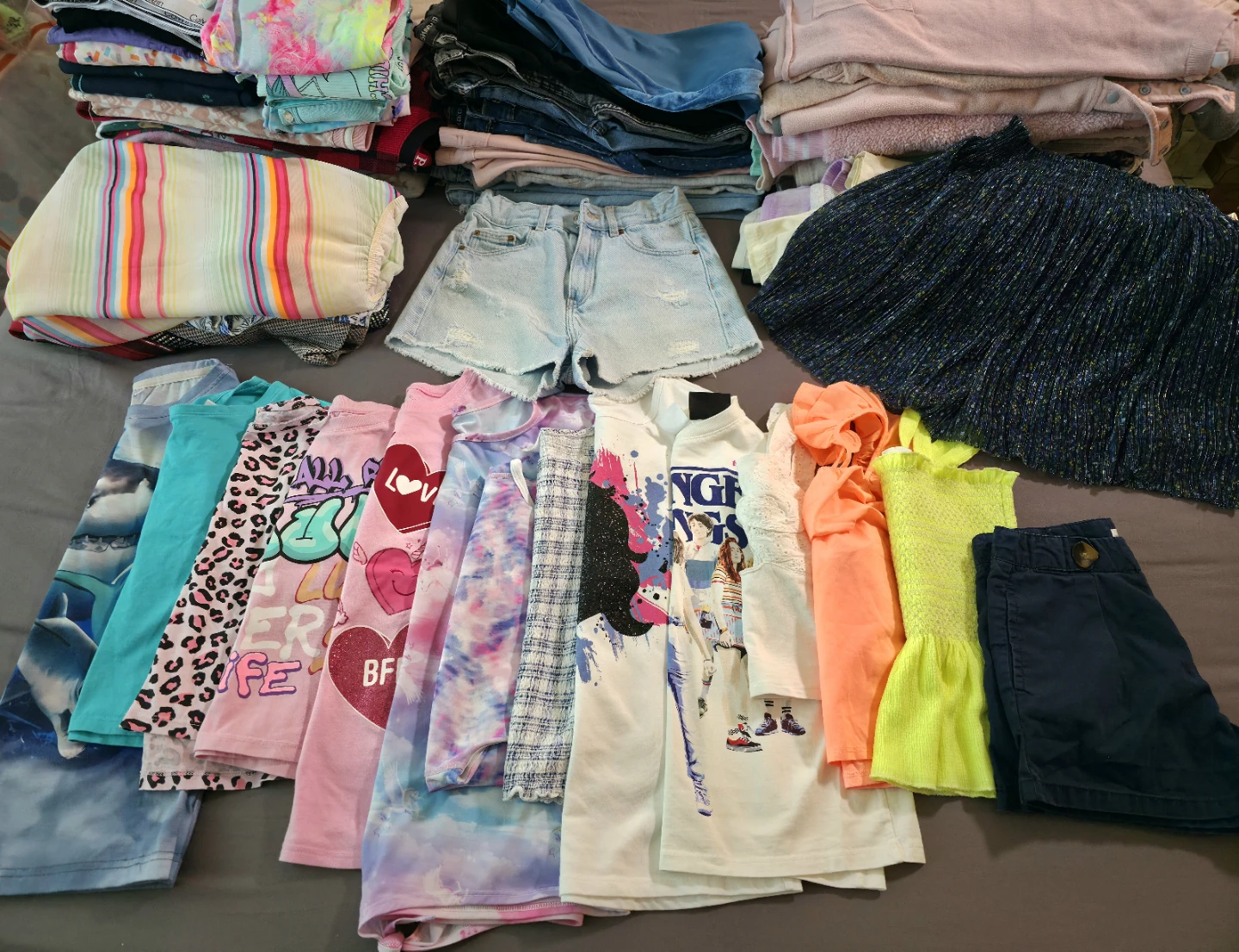 Bundle of girls clothes (51 items- all seasons)  Size 9 -10 y.o. - photo 4