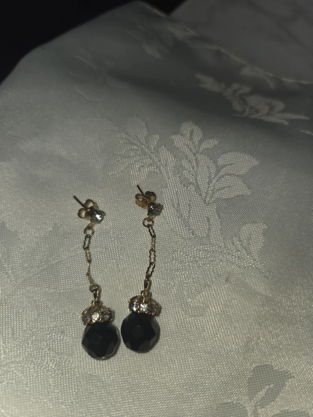 Black faceted bead dangle earrings with gold chain - photo 2