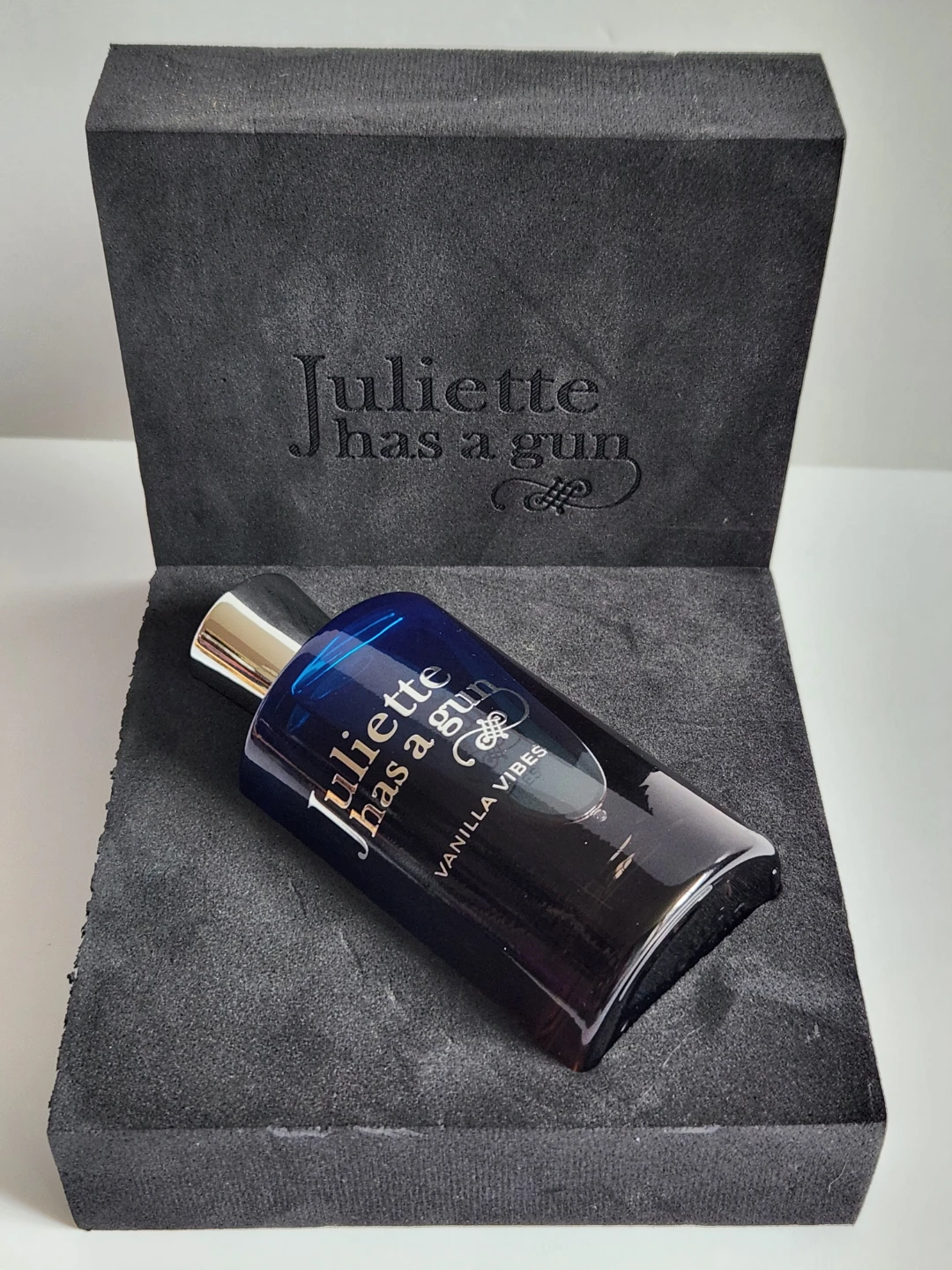 Juliette Has A G*n - Vanilla Vibes Eau de Parfum (100 ml) - photo 5