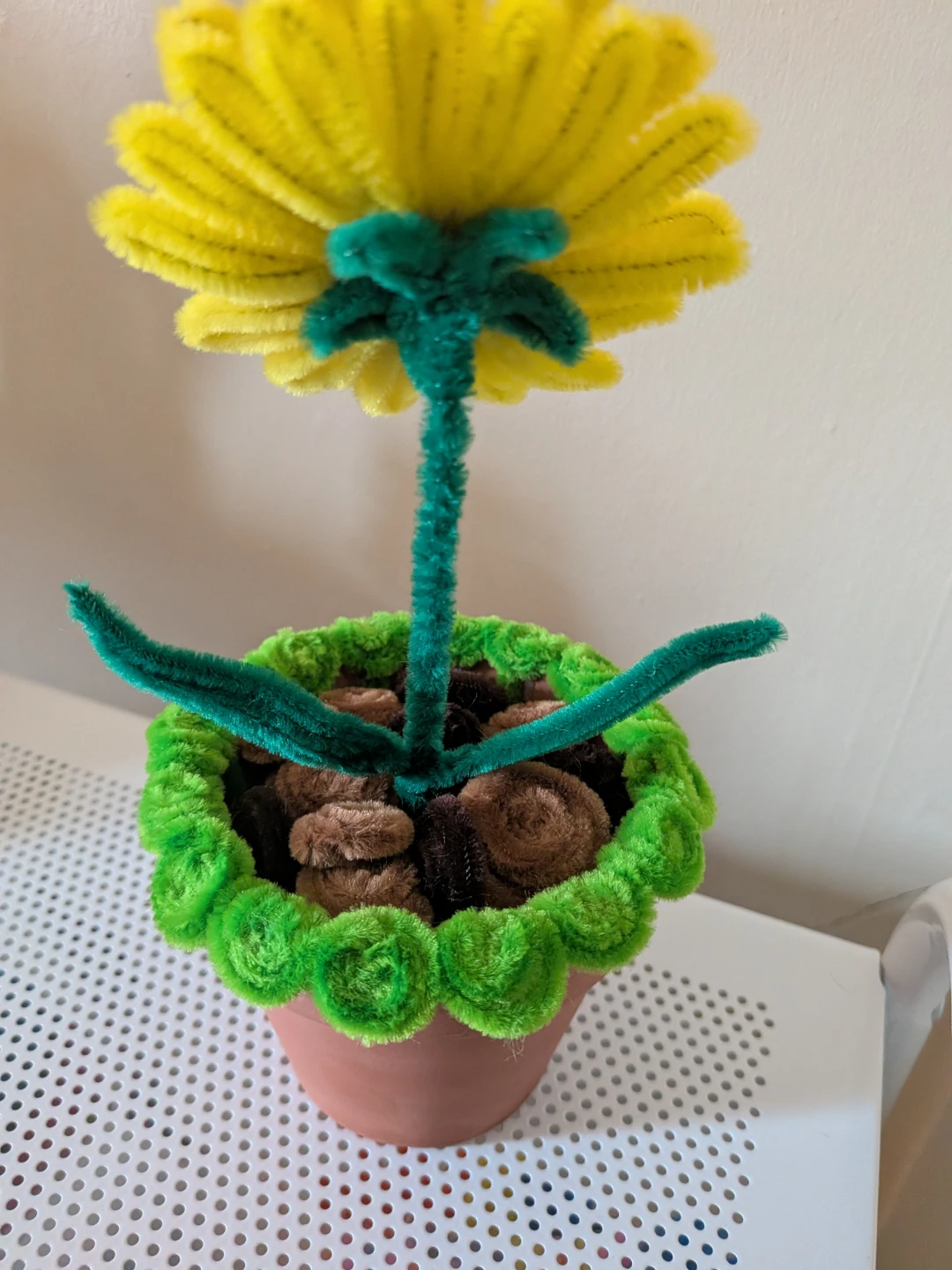 Pipe Cleaner Sunflower Potted Plant - photo 4