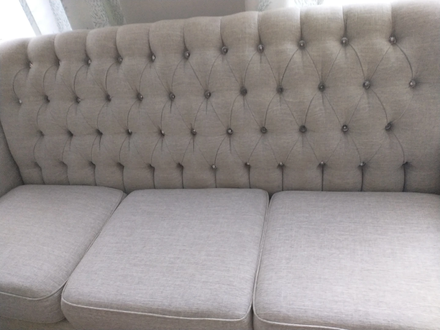 Designer Tufted Sofa - photo 3