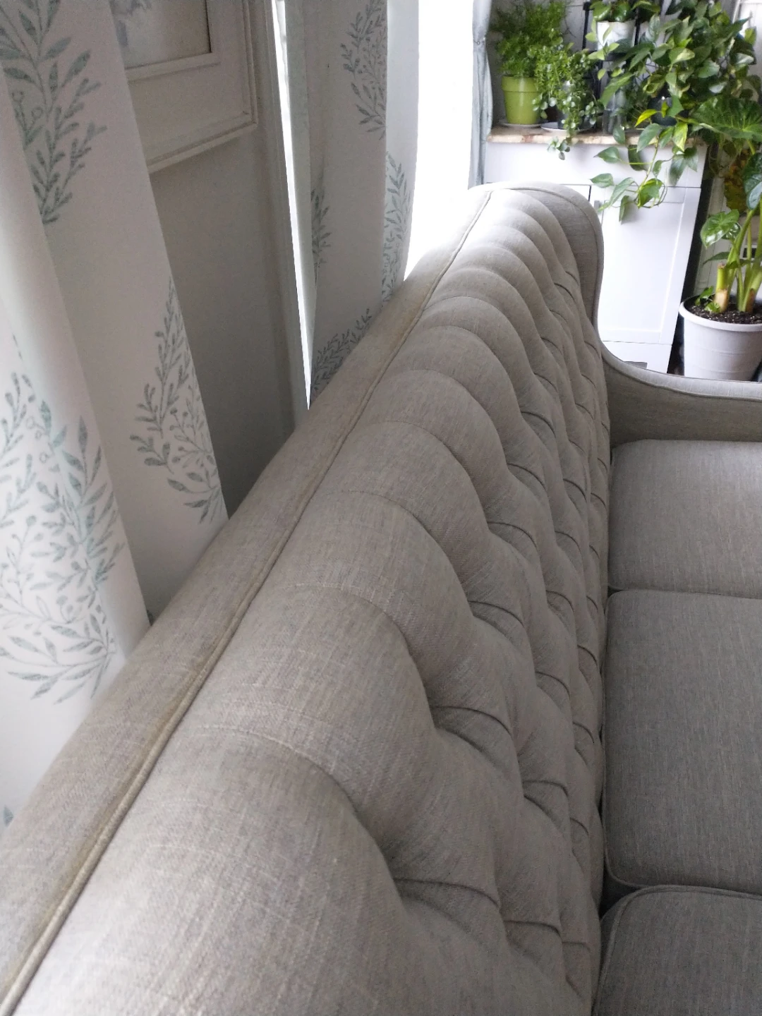Designer Tufted Sofa - photo 4