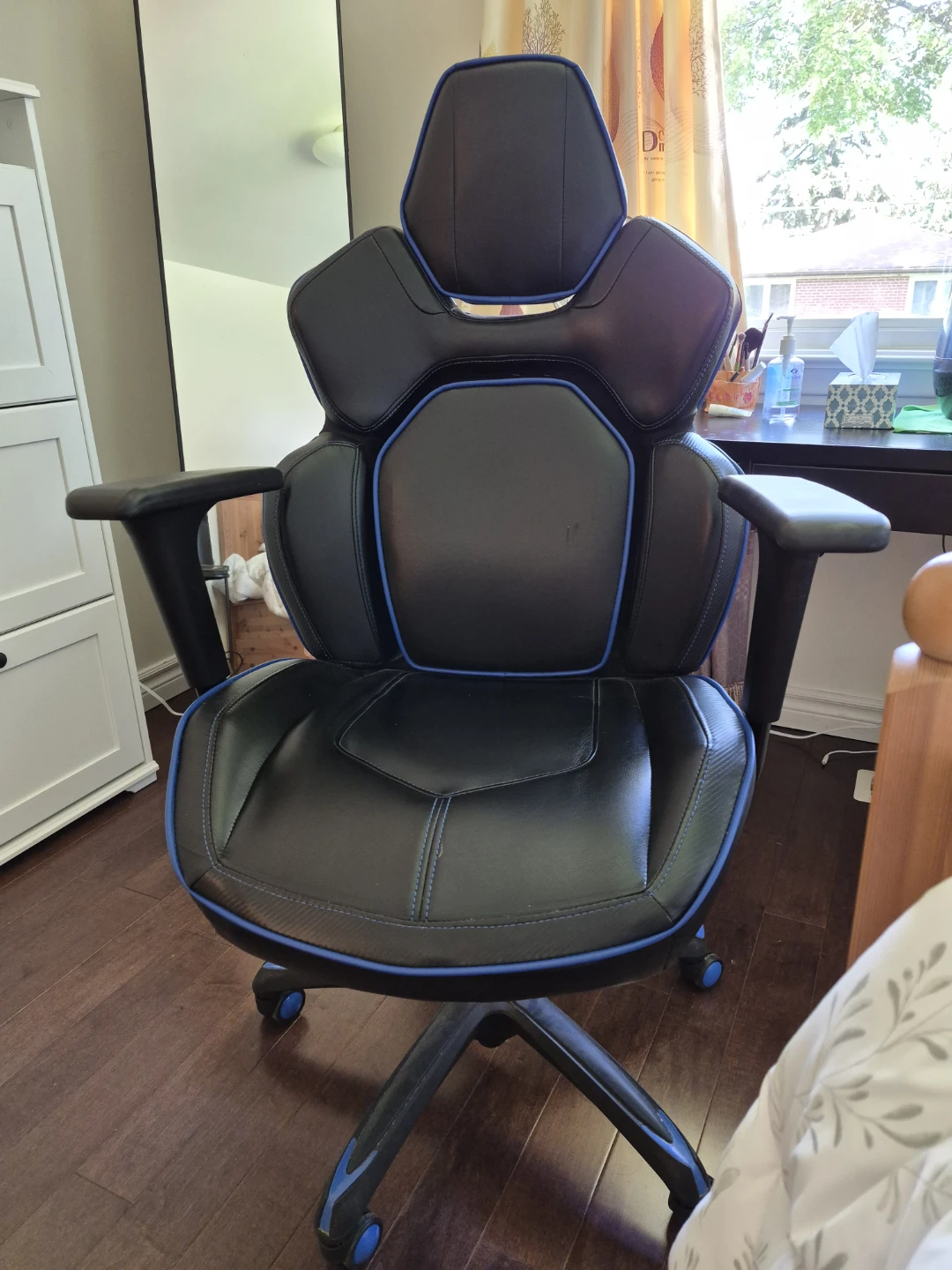 Gaming chair