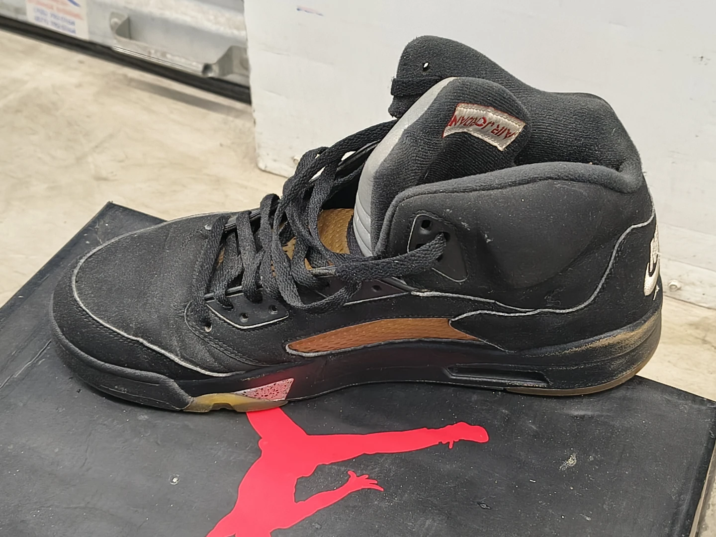 Air Jordan 5 OG Black/Metallic SIZE 13 USED - photo 5