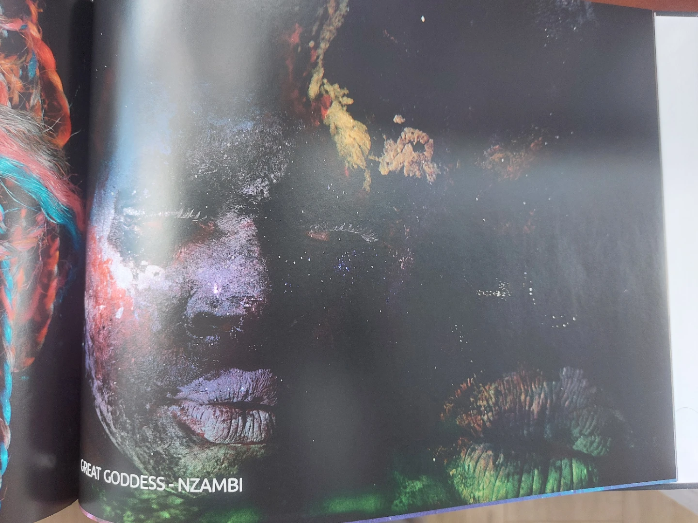 Tajah Olson: Queens, Warriors & Goddesses Photography Book - photo 2
