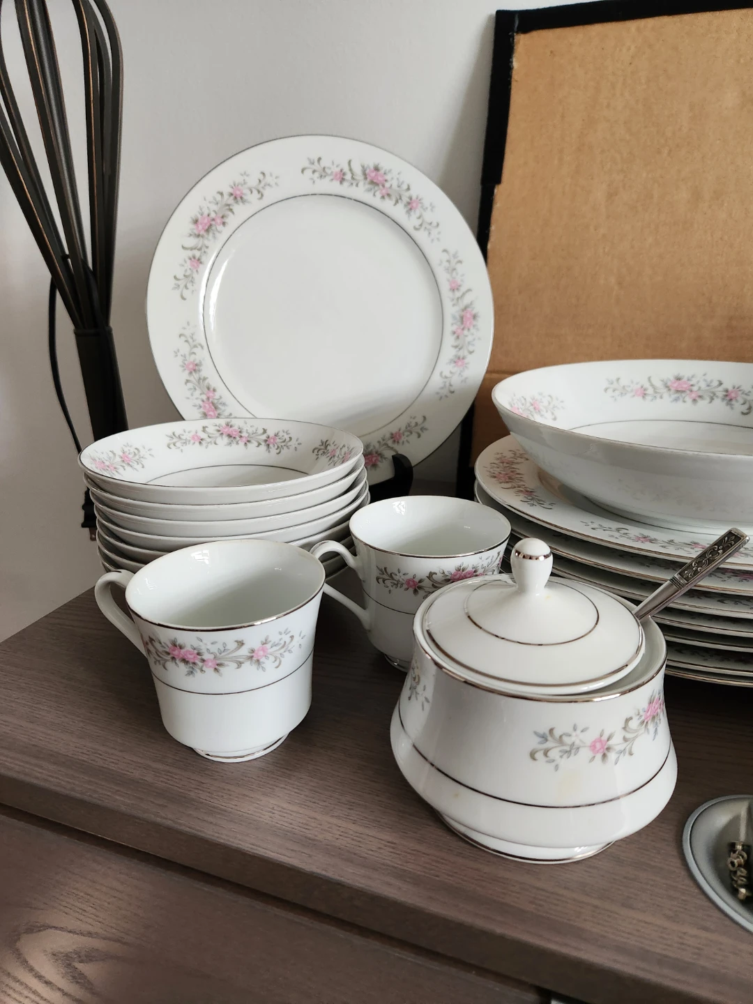 White China Dinnerware Set with Pink Floral Design - photo 2